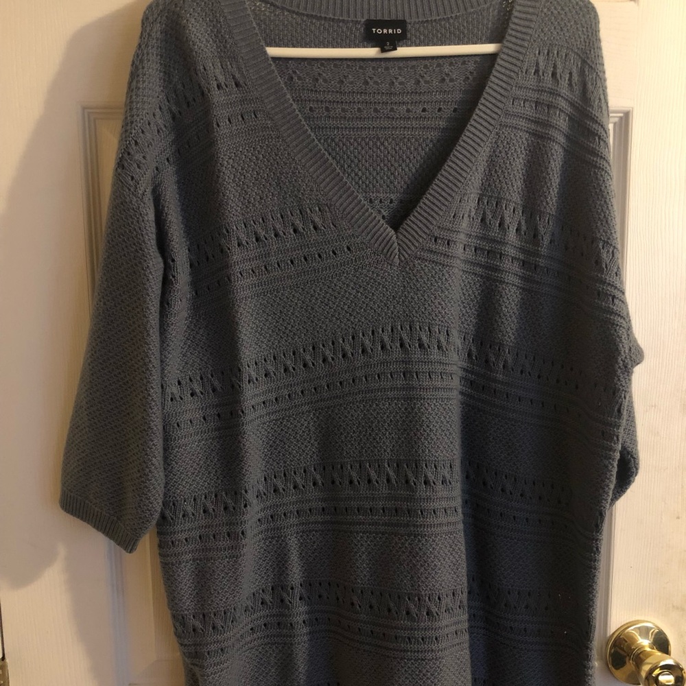 3/4 sleeve tunic sweater brand new